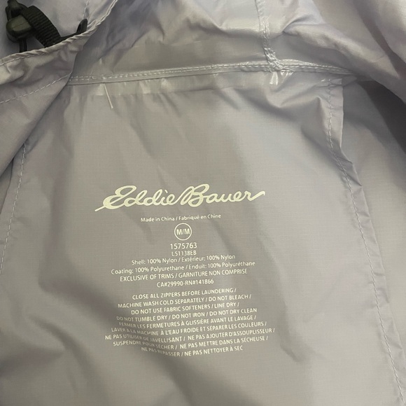 Eddie Bauer Lightweight Rain Jacket  Medium Lilac Full Zip Nylon  Hooded Women - Picture 5 of 5